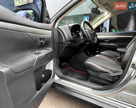 Серый Мицубиси Аутлендер, объемом двигателя 2.4 л и пробегом 209 тыс. км за 10990 $, фото 34 на Automoto.ua