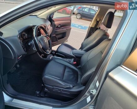 Серый Мицубиси Аутлендер, объемом двигателя 2.3 л и пробегом 250 тыс. км за 12999 $, фото 24 на Automoto.ua