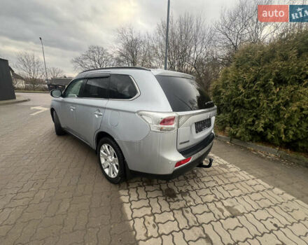 Серый Мицубиси Аутлендер, объемом двигателя 2.2 л и пробегом 224 тыс. км за 13850 $, фото 6 на Automoto.ua