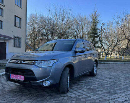 Серый Мицубиси Аутлендер, объемом двигателя 2.2 л и пробегом 200 тыс. км за 13200 $, фото 2 на Automoto.ua