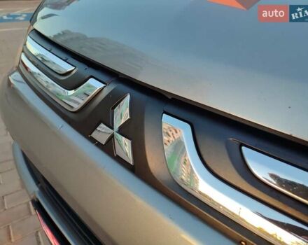 Серый Мицубиси Аутлендер, объемом двигателя 2.3 л и пробегом 250 тыс. км за 13999 $, фото 29 на Automoto.ua