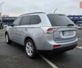 Серый Мицубиси Аутлендер, объемом двигателя 2.36 л и пробегом 54 тыс. км за 15400 $, фото 4 на Automoto.ua