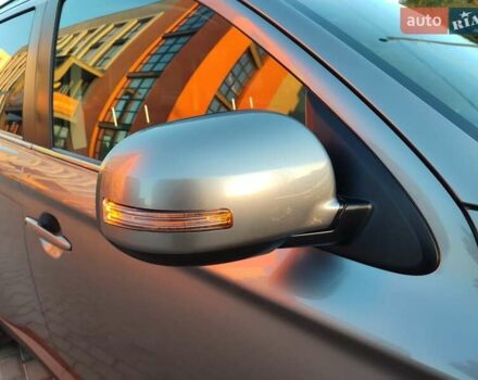 Серый Мицубиси Аутлендер, объемом двигателя 2.3 л и пробегом 250 тыс. км за 12999 $, фото 103 на Automoto.ua