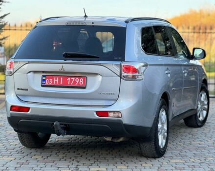 Сірий Міцубісі Аутлендер, об'ємом двигуна 2.3 л та пробігом 190 тис. км за 13800 $, фото 1 на Automoto.ua