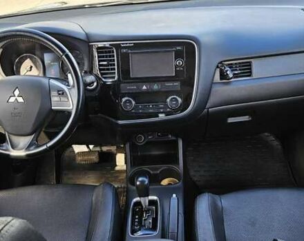 Міцубісі Аутлендер 2013 у Кривому Розі на Automoto.ua Сірий Міцубісі Аутлендер, об'ємом двигуна 3 л та пробігом 104 тис. км за 13500 $, фото 25 на Automoto.ua