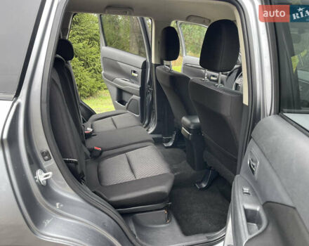 Сірий Міцубісі Аутлендер, об'ємом двигуна 2.4 л та пробігом 240 тис. км за 9999 $, фото 13 на Automoto.ua