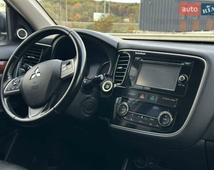 Серый Мицубиси Аутлендер, объемом двигателя 2.4 л и пробегом 228 тыс. км за 13999 $, фото 13 на Automoto.ua