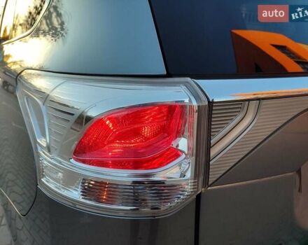 Серый Мицубиси Аутлендер, объемом двигателя 2.3 л и пробегом 250 тыс. км за 13999 $, фото 15 на Automoto.ua