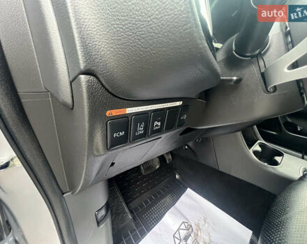 Серый Мицубиси Аутлендер, объемом двигателя 2.2 л и пробегом 224 тыс. км за 13850 $, фото 18 на Automoto.ua