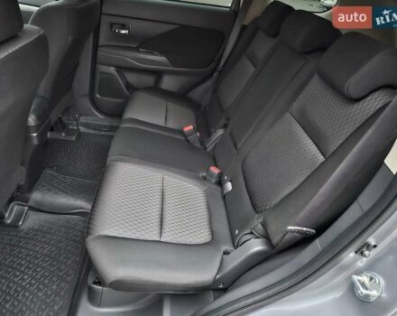 Серый Мицубиси Аутлендер, объемом двигателя 2.4 л и пробегом 72 тыс. км за 15900 $, фото 39 на Automoto.ua