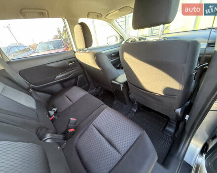 Серый Мицубиси Аутлендер, объемом двигателя 2.3 л и пробегом 193 тыс. км за 14500 $, фото 33 на Automoto.ua