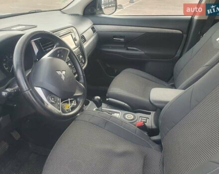 Сірий Міцубісі Аутлендер, об'ємом двигуна 2.36 л та пробігом 265 тис. км за 10300 $, фото 9 на Automoto.ua