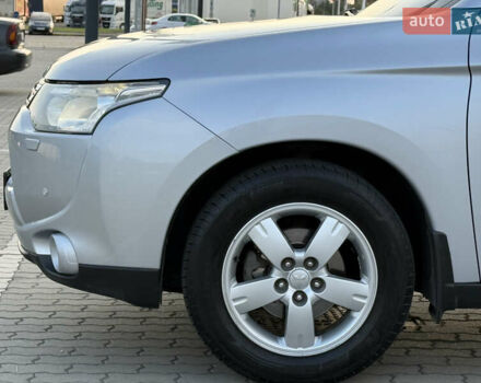 Серый Мицубиси Аутлендер, объемом двигателя 2.4 л и пробегом 156 тыс. км за 14400 $, фото 7 на Automoto.ua