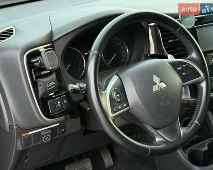 Серый Мицубиси Аутлендер, объемом двигателя 2.4 л и пробегом 156 тыс. км за 14400 $, фото 23 на Automoto.ua
