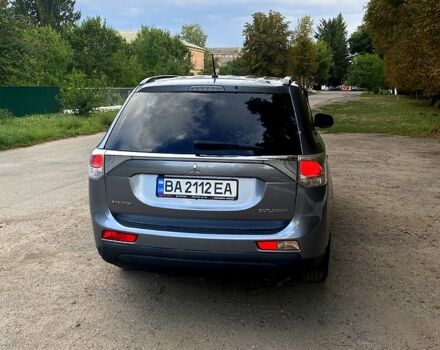 Сірий Міцубісі Аутлендер, об'ємом двигуна 2.4 л та пробігом 156 тис. км за 14500 $, фото 4 на Automoto.ua