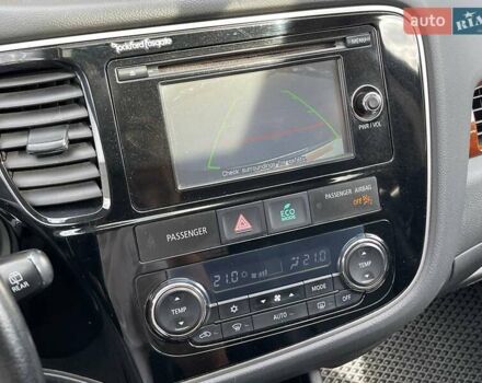 Серый Мицубиси Аутлендер, объемом двигателя 2.4 л и пробегом 157 тыс. км за 12700 $, фото 7 на Automoto.ua