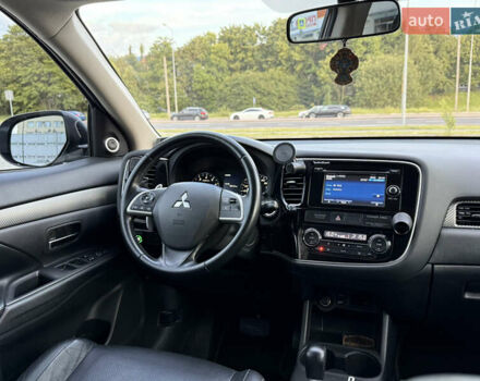 Серый Мицубиси Аутлендер, объемом двигателя 2.4 л и пробегом 156 тыс. км за 14400 $, фото 29 на Automoto.ua