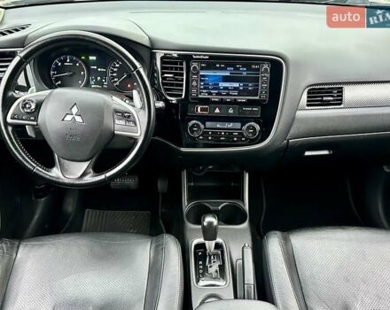 Сірий Міцубісі Аутлендер, об'ємом двигуна 2.3 л та пробігом 207 тис. км за 13700 $, фото 34 на Automoto.ua