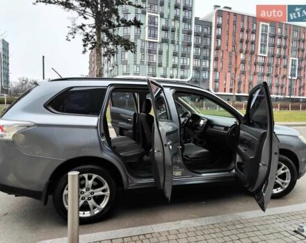 Серый Мицубиси Аутлендер, объемом двигателя 2.4 л и пробегом 209 тыс. км за 10990 $, фото 25 на Automoto.ua