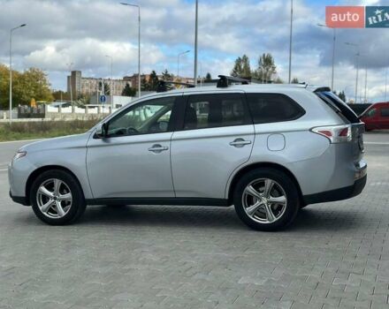 Серый Мицубиси Аутлендер, объемом двигателя 2.4 л и пробегом 228 тыс. км за 13999 $, фото 27 на Automoto.ua