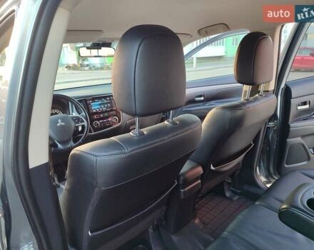 Серый Мицубиси Аутлендер, объемом двигателя 2.3 л и пробегом 250 тыс. км за 13499 $, фото 61 на Automoto.ua