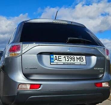 Міцубісі Аутлендер 2013 у Кривому Розі на Automoto.ua Сірий Міцубісі Аутлендер, об'ємом двигуна 3 л та пробігом 104 тис. км за 13500 $, фото 18 на Automoto.ua