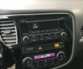 Серый Мицубиси Аутлендер, объемом двигателя 2 л и пробегом 137 тыс. км за 11000 $, фото 3 на Automoto.ua