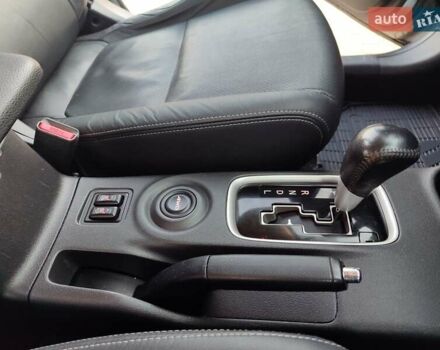 Серый Мицубиси Аутлендер, объемом двигателя 2.3 л и пробегом 250 тыс. км за 13999 $, фото 88 на Automoto.ua