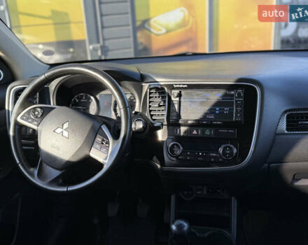 Серый Мицубиси Аутлендер, объемом двигателя 2.3 л и пробегом 193 тыс. км за 14500 $, фото 35 на Automoto.ua