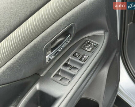 Серый Мицубиси Аутлендер, объемом двигателя 2.4 л и пробегом 156 тыс. км за 14400 $, фото 22 на Automoto.ua