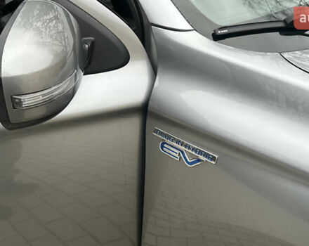 Серый Мицубиси Аутлендер, объемом двигателя 2 л и пробегом 285 тыс. км за 14700 $, фото 30 на Automoto.ua