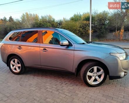 Серый Мицубиси Аутлендер, объемом двигателя 2.3 л и пробегом 250 тыс. км за 13999 $, фото 6 на Automoto.ua