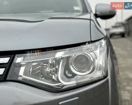 Сірий Міцубісі Аутлендер, об'ємом двигуна 2.3 л та пробігом 207 тис. км за 13700 $, фото 64 на Automoto.ua