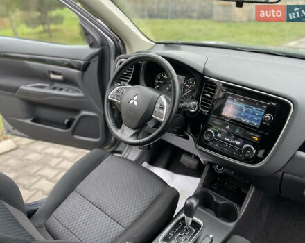 Сірий Міцубісі Аутлендер, об'ємом двигуна 2.4 л та пробігом 240 тис. км за 9999 $, фото 19 на Automoto.ua