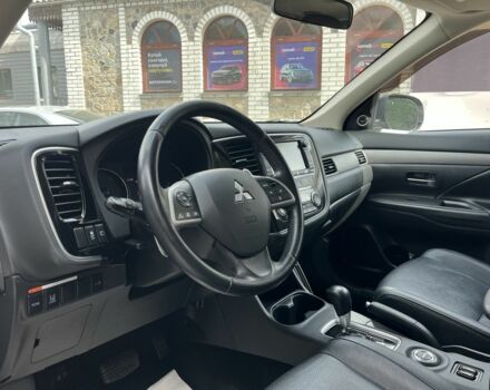 Серый Мицубиси Аутлендер, объемом двигателя 2.2 л и пробегом 239 тыс. км за 13800 $, фото 7 на Automoto.ua