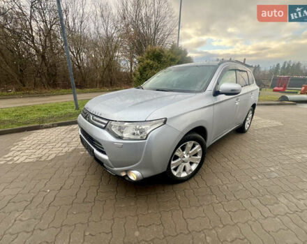 Серый Мицубиси Аутлендер, объемом двигателя 2.2 л и пробегом 224 тыс. км за 13850 $, фото 4 на Automoto.ua
