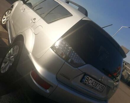 Серый Мицубиси Аутлендер, объемом двигателя 2.4 л и пробегом 133 тыс. км за 12000 $, фото 2 на Automoto.ua