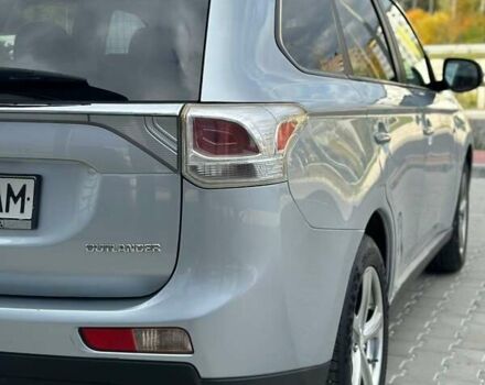 Серый Мицубиси Аутлендер, объемом двигателя 2.4 л и пробегом 228 тыс. км за 13999 $, фото 8 на Automoto.ua