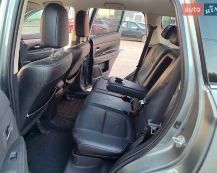 Серый Мицубиси Аутлендер, объемом двигателя 2.3 л и пробегом 250 тыс. км за 13499 $, фото 67 на Automoto.ua