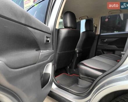 Серый Мицубиси Аутлендер, объемом двигателя 2.4 л и пробегом 209 тыс. км за 10990 $, фото 43 на Automoto.ua