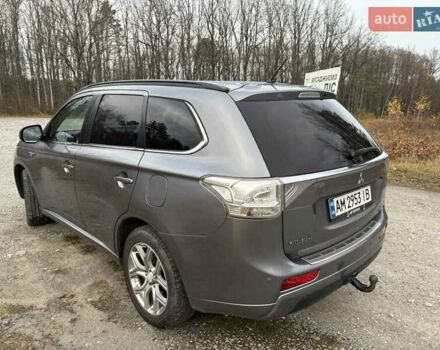 Серый Мицубиси Аутлендер, объемом двигателя 2 л и пробегом 280 тыс. км за 14500 $, фото 6 на Automoto.ua