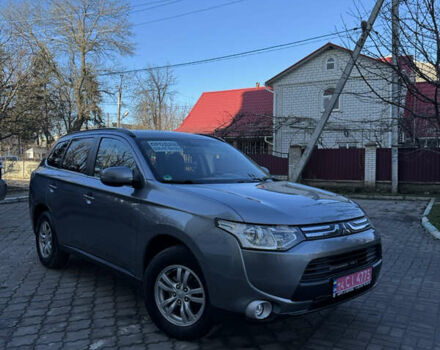Серый Мицубиси Аутлендер, объемом двигателя 2.2 л и пробегом 200 тыс. км за 13200 $, фото 7 на Automoto.ua
