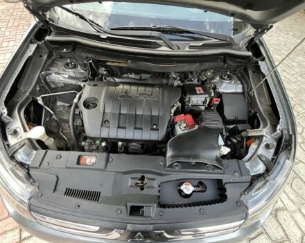 Серый Мицубиси Аутлендер, объемом двигателя 2.2 л и пробегом 239 тыс. км за 13800 $, фото 16 на Automoto.ua