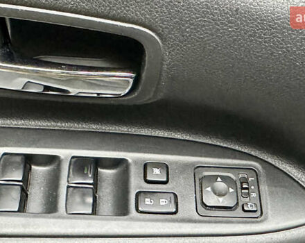 Серый Мицубиси Аутлендер, объемом двигателя 2 л и пробегом 285 тыс. км за 14700 $, фото 38 на Automoto.ua