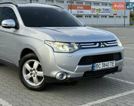 Серый Мицубиси Аутлендер, объемом двигателя 2.4 л и пробегом 156 тыс. км за 14400 $, фото 5 на Automoto.ua