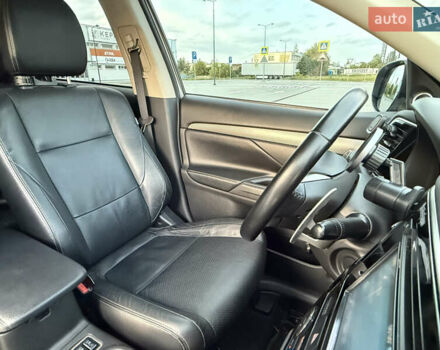 Серый Мицубиси Аутлендер, объемом двигателя 2.4 л и пробегом 156 тыс. км за 14400 $, фото 35 на Automoto.ua