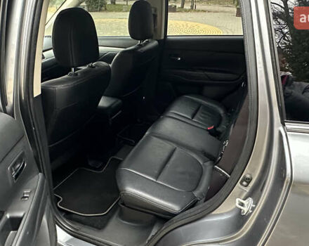 Серый Мицубиси Аутлендер, объемом двигателя 2 л и пробегом 285 тыс. км за 14700 $, фото 21 на Automoto.ua