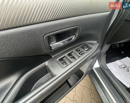 Серый Мицубиси Аутлендер, объемом двигателя 2.2 л и пробегом 224 тыс. км за 13850 $, фото 17 на Automoto.ua