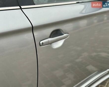 Сірий Міцубісі Аутлендер, об'ємом двигуна 2.3 л та пробігом 207 тис. км за 13700 $, фото 62 на Automoto.ua