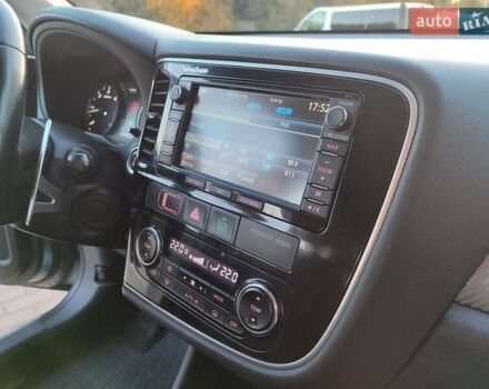 Серый Мицубиси Аутлендер, объемом двигателя 2.3 л и пробегом 250 тыс. км за 13999 $, фото 87 на Automoto.ua